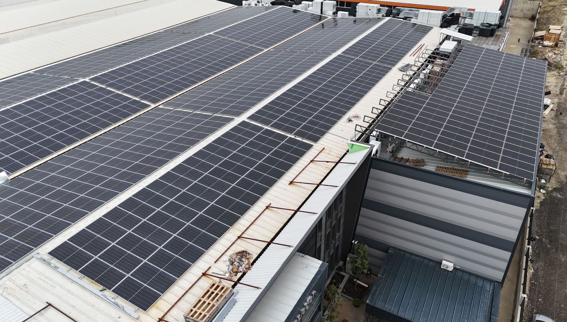 Kazan Saray Fabrika Çatı GES