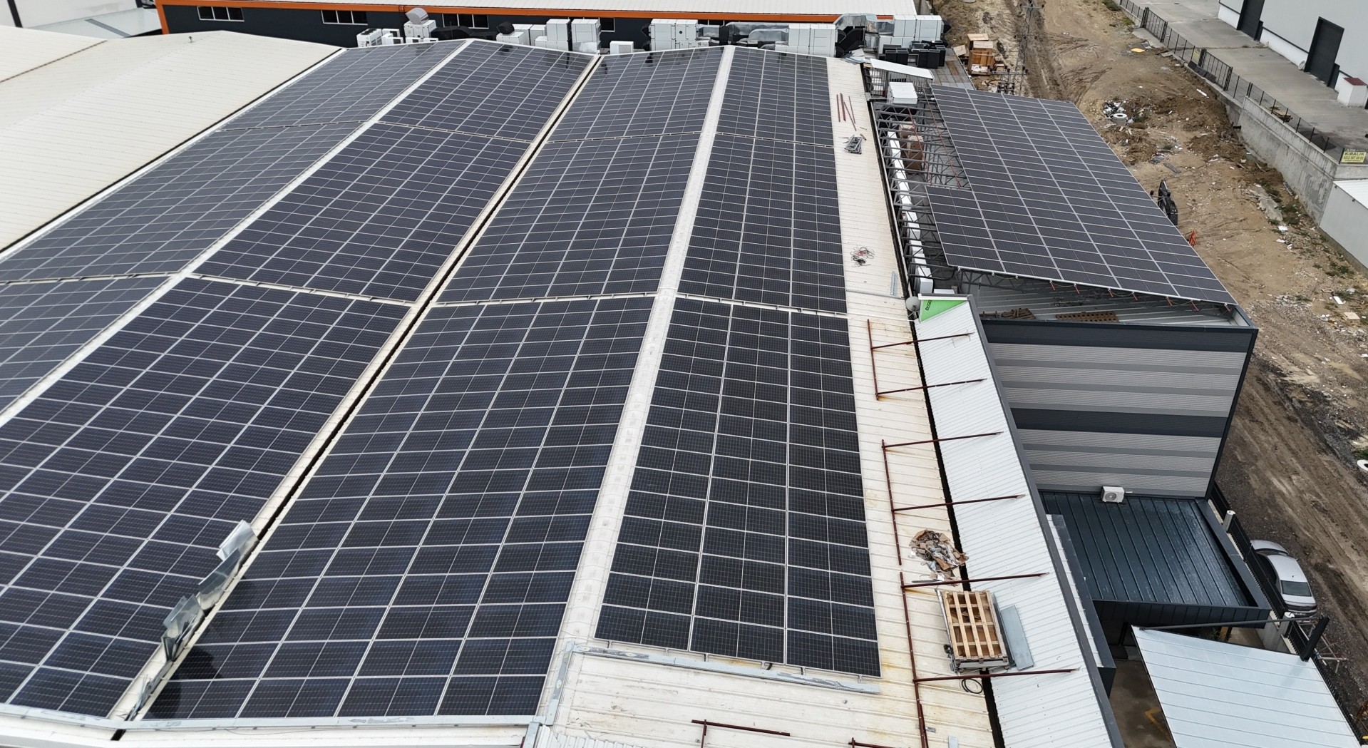 Kazan Saray Fabrika Çatı GES